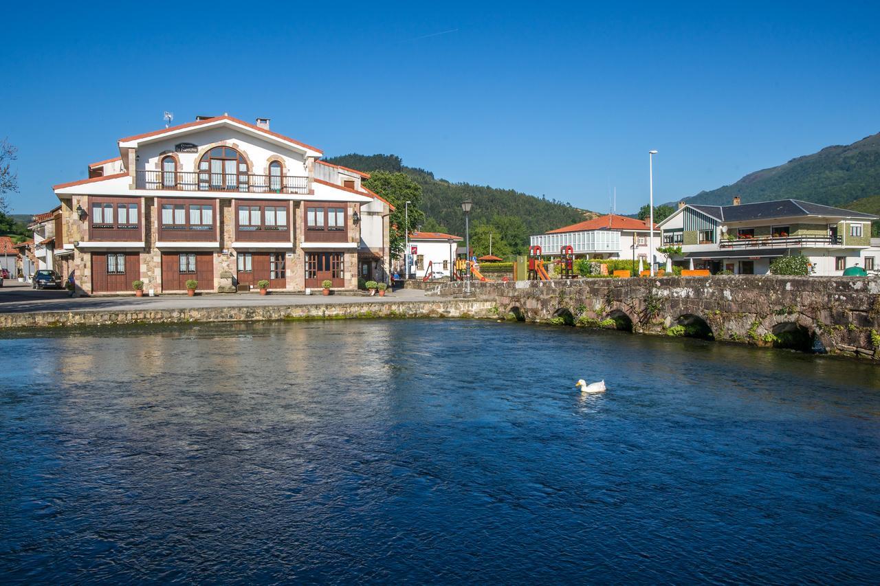 La Fuentona De Ruente Hotell Exteriör bild